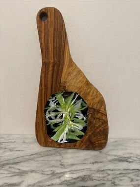 Handmade Wood cutting board with Green Abstract Center bowl Australia never used